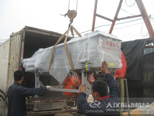 多層直線振動(dòng)篩發(fā)貨 多層直線振動(dòng)篩發(fā)貨