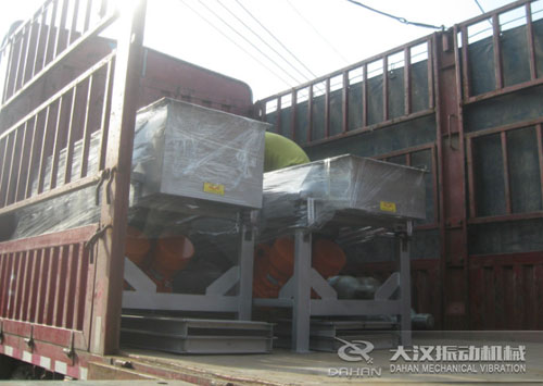 520型直線振動(dòng)篩 520型直線振動(dòng)篩